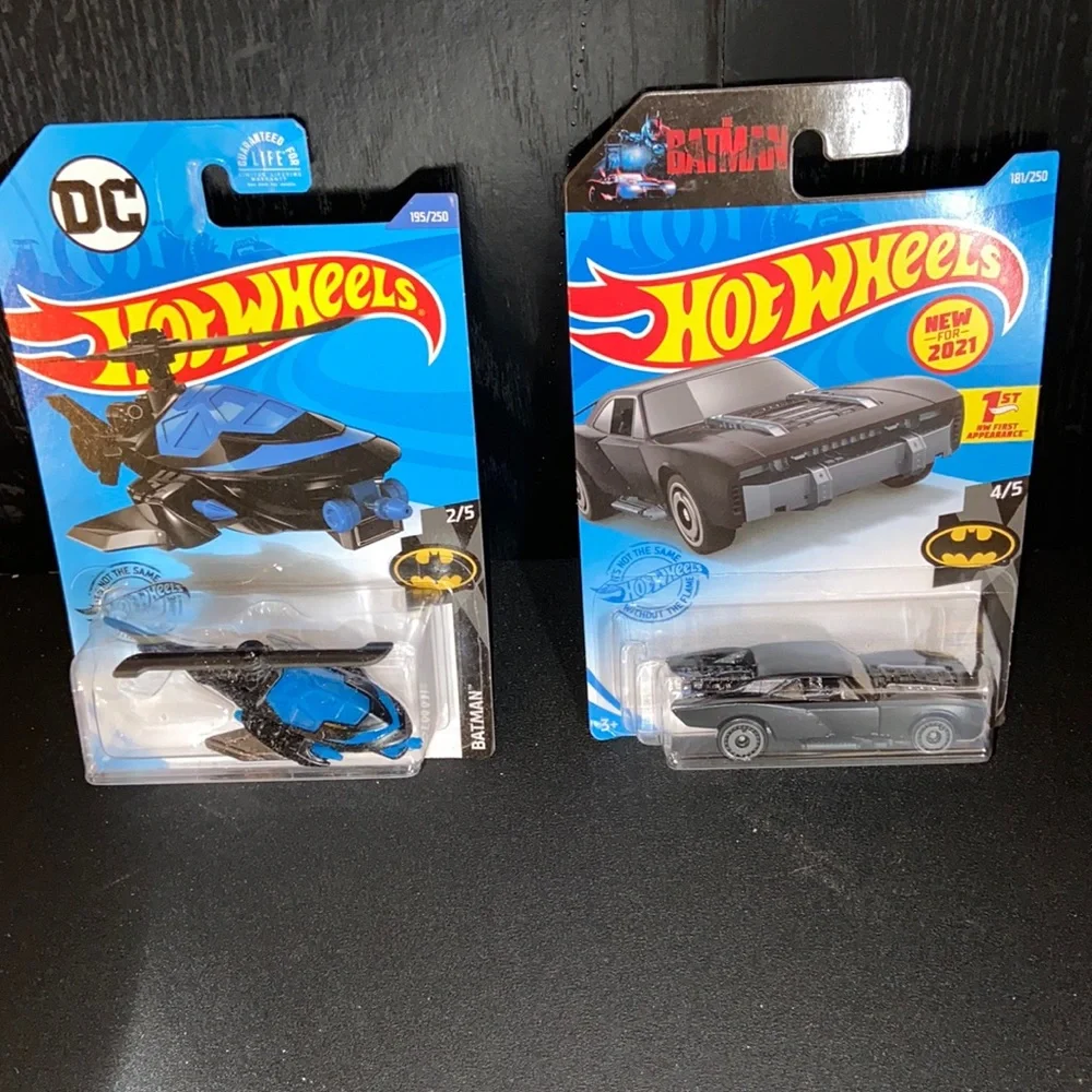 Hot Wheels Batcopter and Batmobile